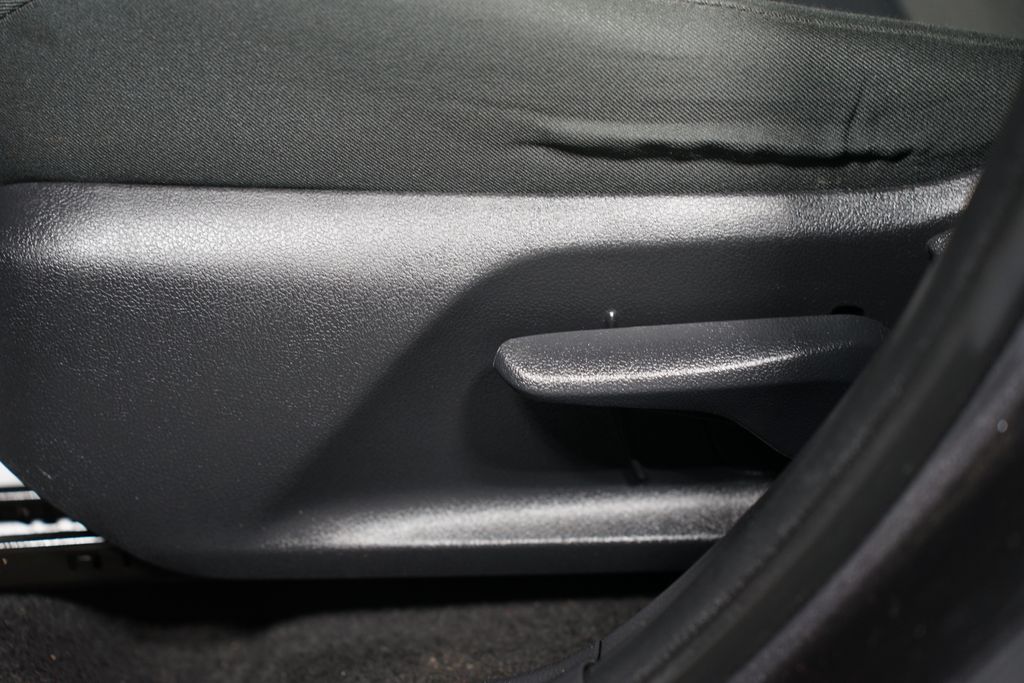 2021 Toyota RAV4 LE 30