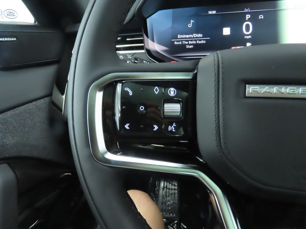 Thumbnail: 2025 Land Rover Range Rover Sport - 12