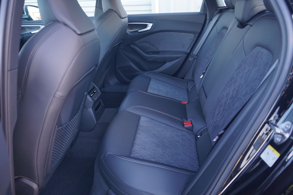 Thumbnail: 2025 Audi S5 - 7