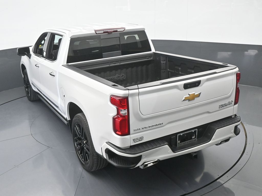 Used 2024 Iridescent Pearl Tricoat Chevrolet High Country image 73