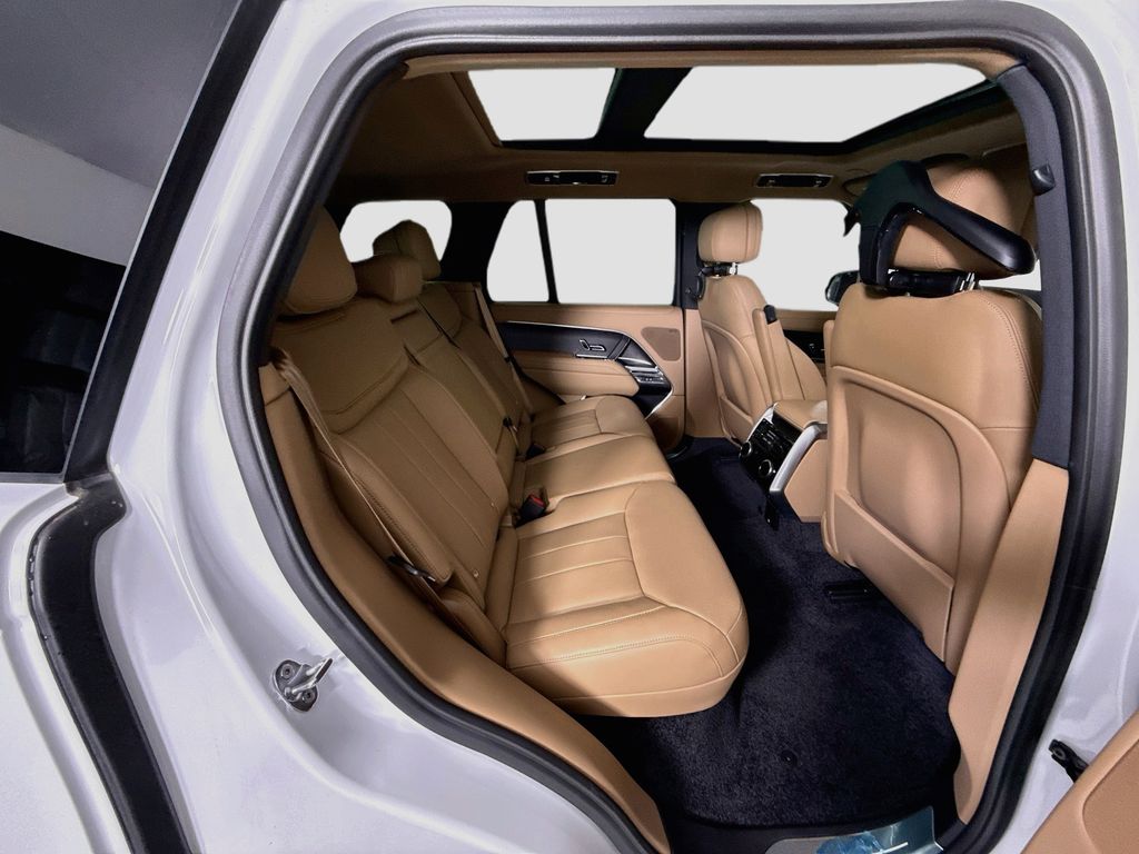 Thumbnail: 2026 Land Rover Range Rover - 24