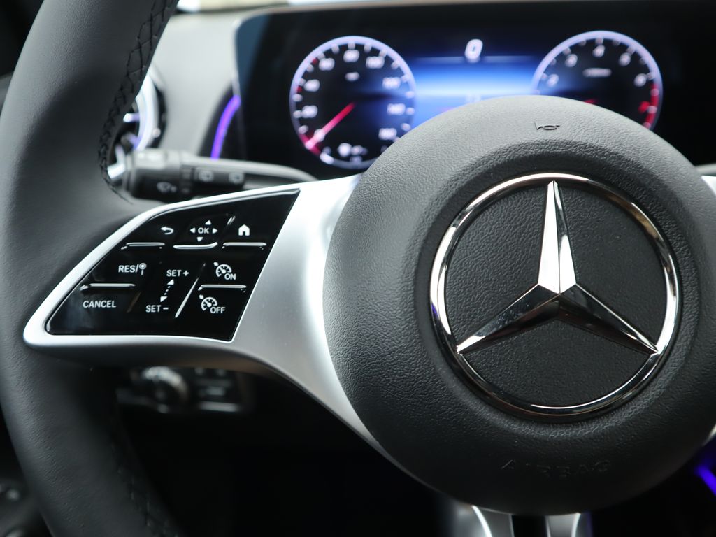 Thumbnail: 2025 Mercedes-Benz GLB - 11