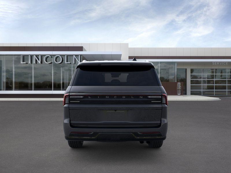 Thumbnail: 2026 Lincoln Navigator L - 5