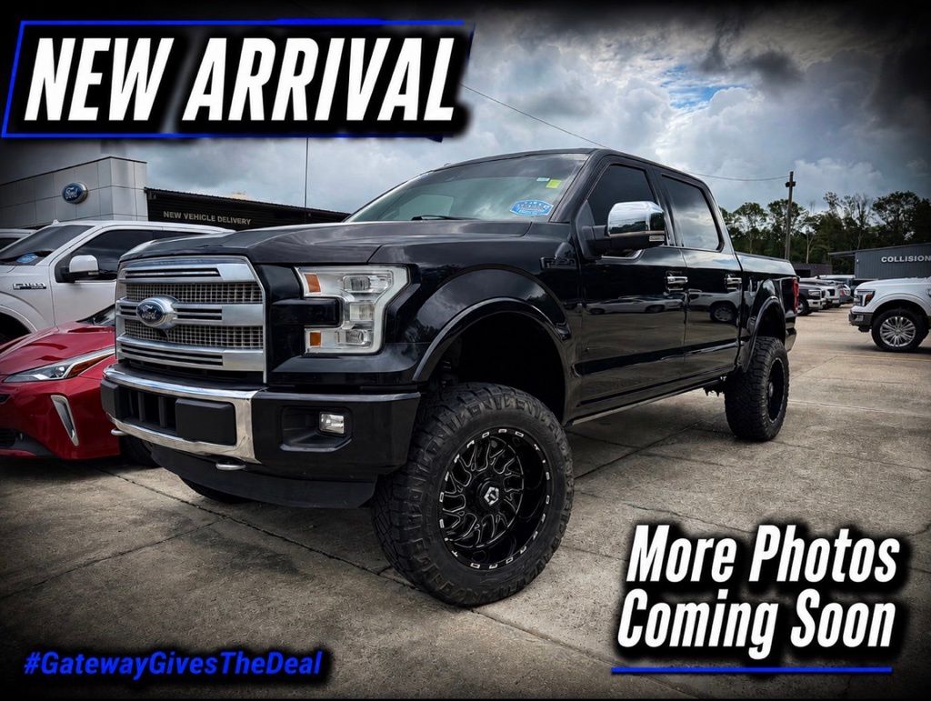 Tuxedo Black Metallic 2015 Ford F-150 Platinum SuperCrew 4WD Pickup Truck Four-Wheel Drive 6-Speed Automatic