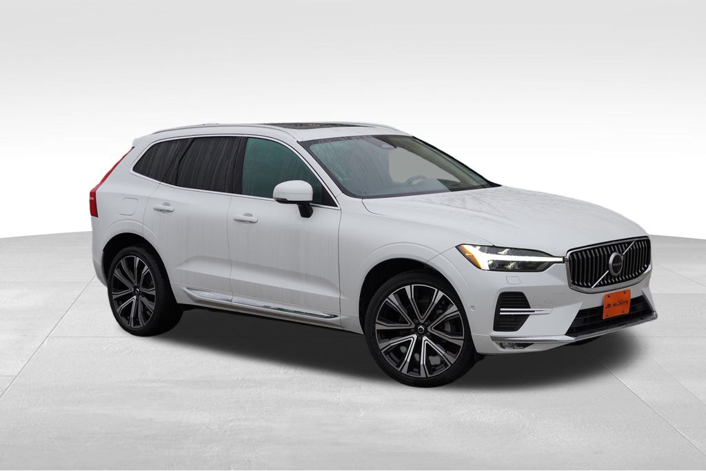 Crystal White Metallic 2023 Volvo XC60 SUV / Crossover All-Wheel Drive Automatic