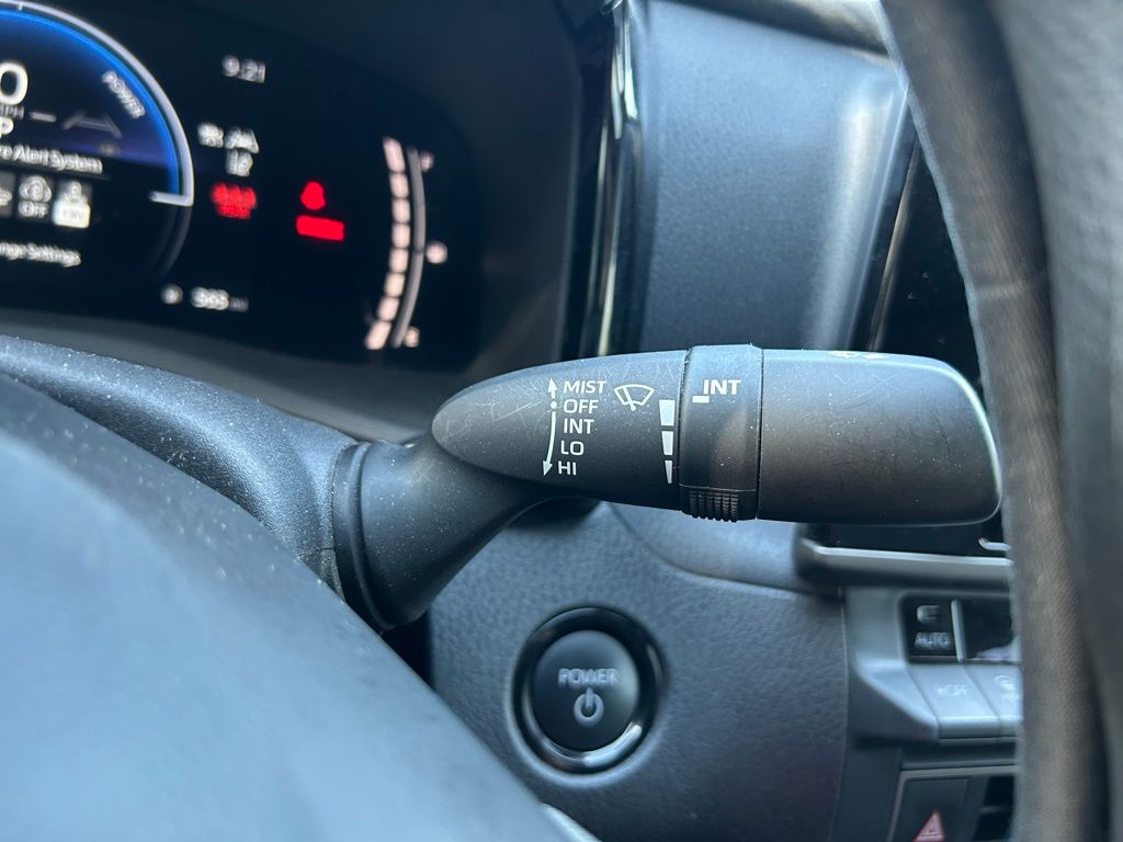 Thumbnail: 2025 Toyota Camry - 19