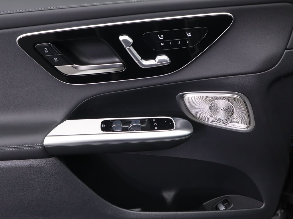 Thumbnail: 2026 Mercedes-Benz GLC - 25