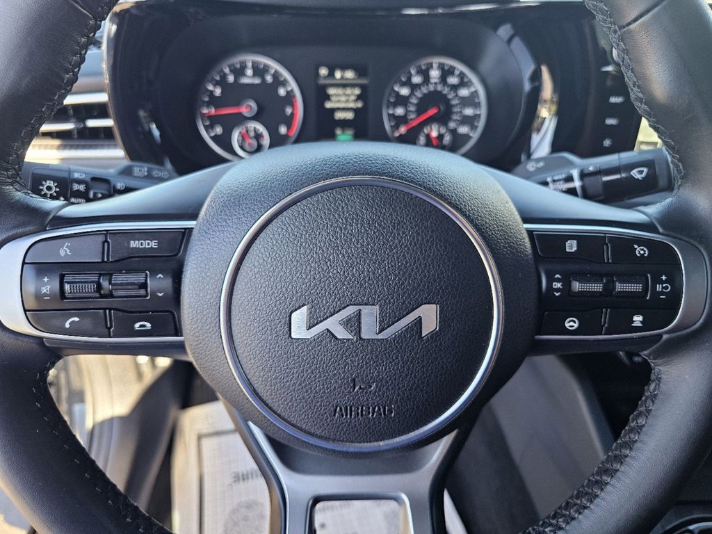 2024 Kia K5 GT-Line 29