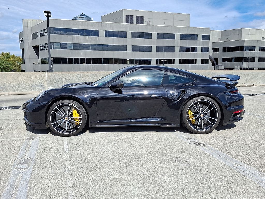 Thumbnail: 2021 Porsche 911 - 2