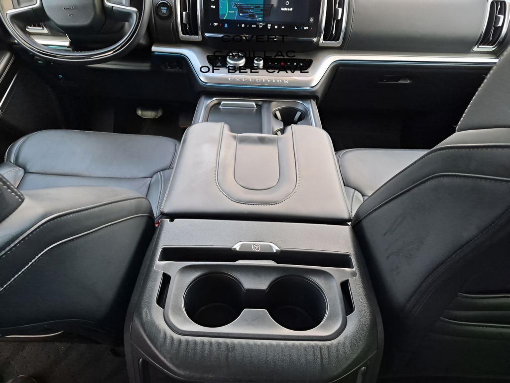 Used Car 2025 Ford Expedition  Platinum For Sale Under $70,000 In Austin, Texas