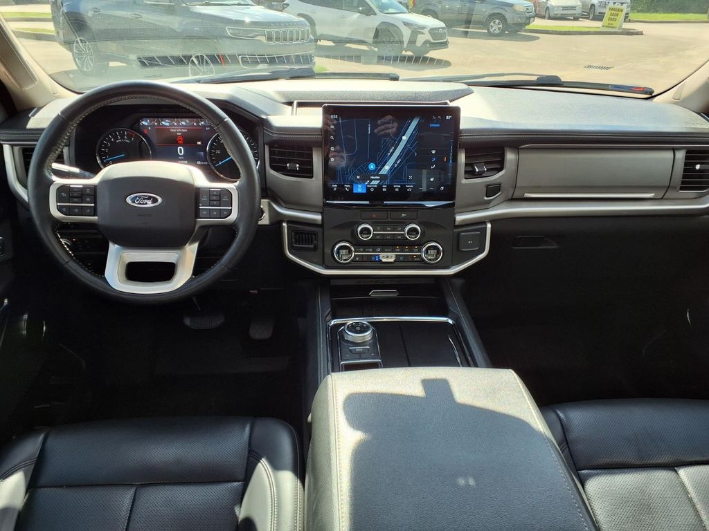 2022 Ford Expedition XLT White at EAG Ford Navasota