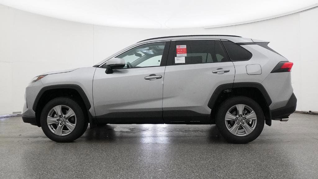 Thumbnail: 2025 Toyota RAV4 - 13