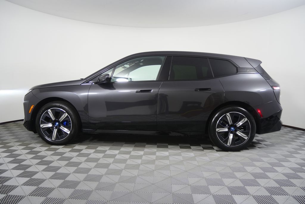 Thumbnail: 2024 BMW iX - 6