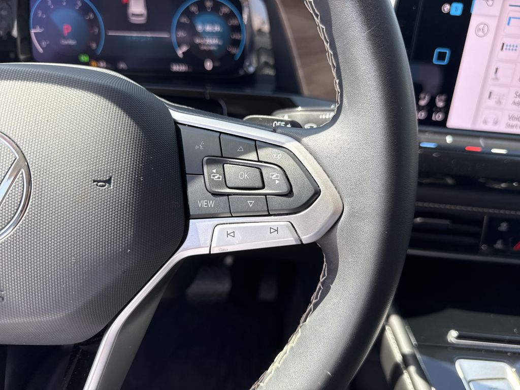 2024 Volkswagen Atlas 2.0T SE w/Technology Black at DeMontrond Auto Country