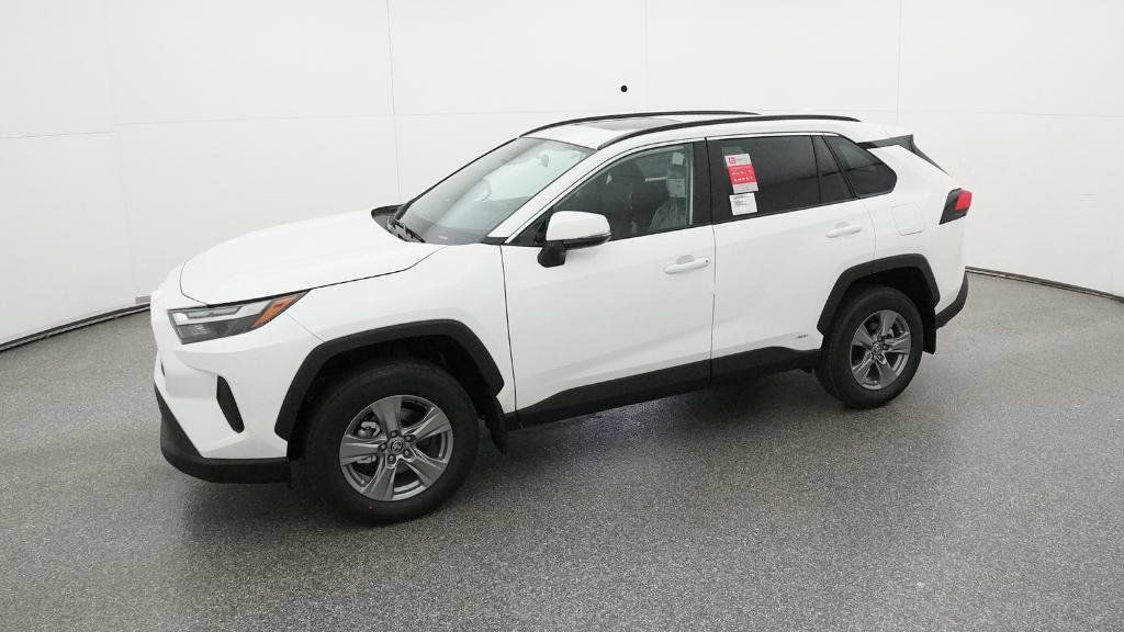 Thumbnail: 2025 Toyota RAV4 - 20