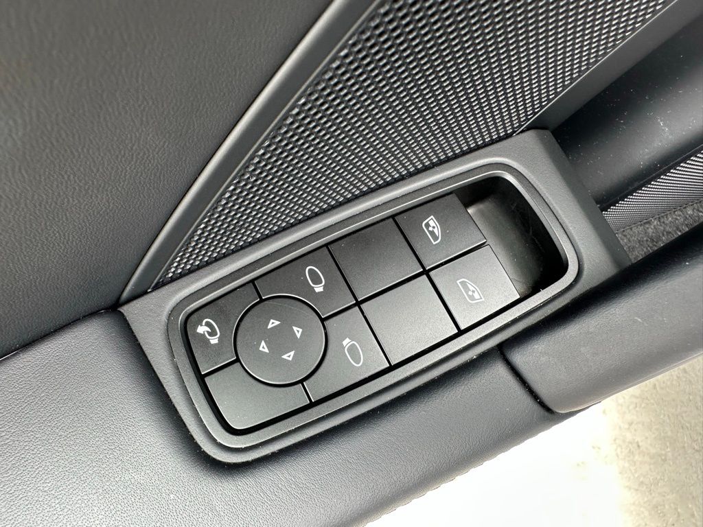 Thumbnail: 2024 Porsche 911 - 15