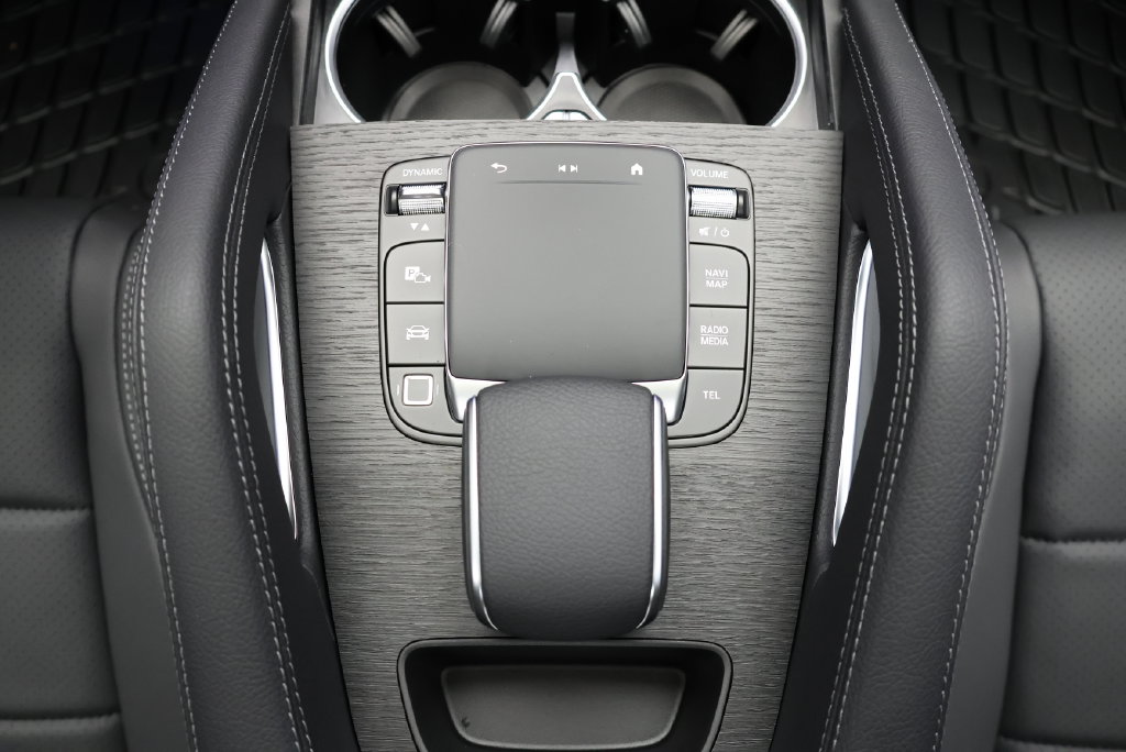 Thumbnail: 2026 Mercedes-Benz GLE - 29