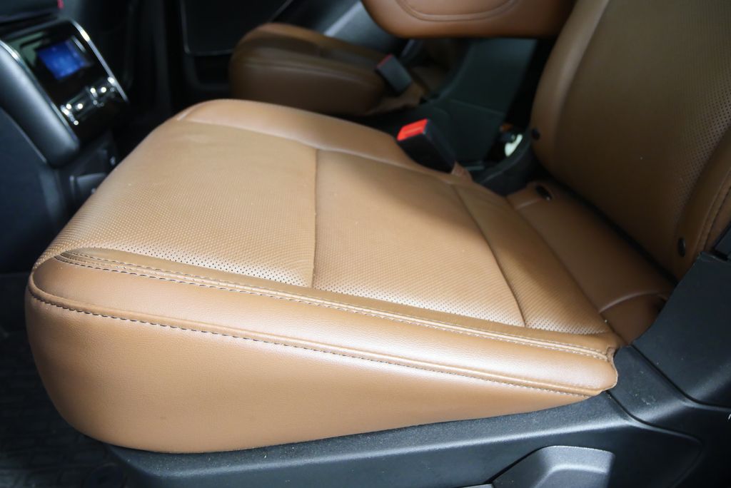 Thumbnail: 2022 Lincoln Aviator - 15