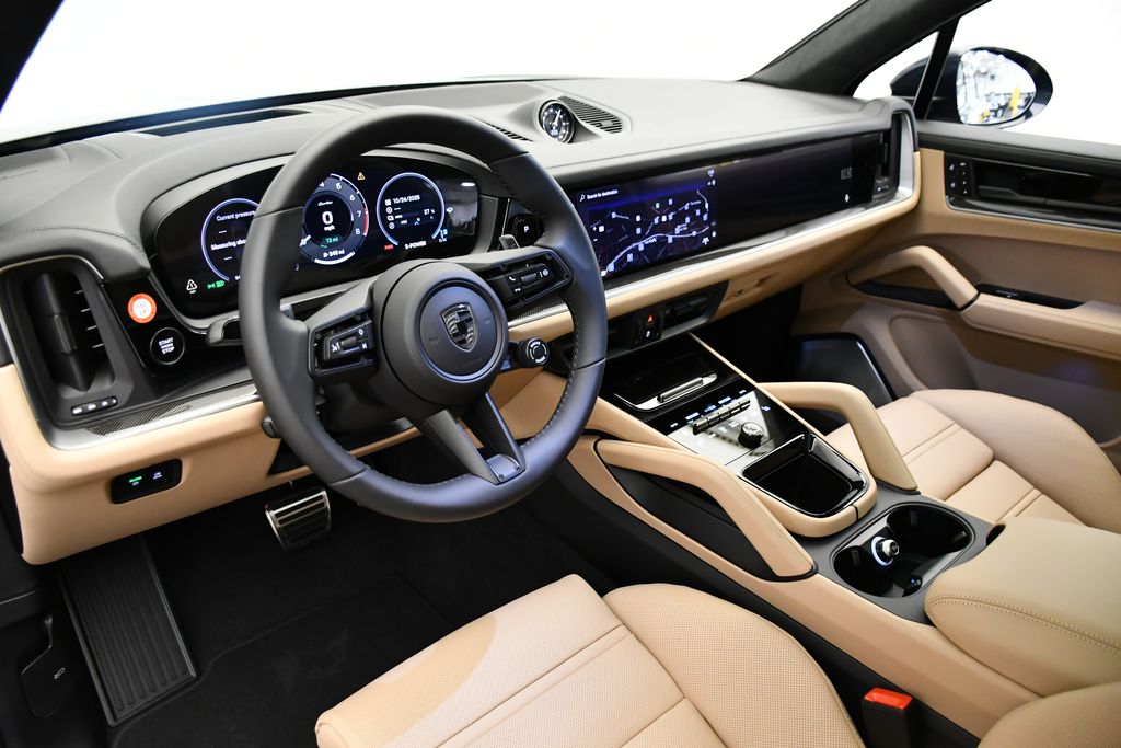 Thumbnail: 2026 Porsche Cayenne - 4