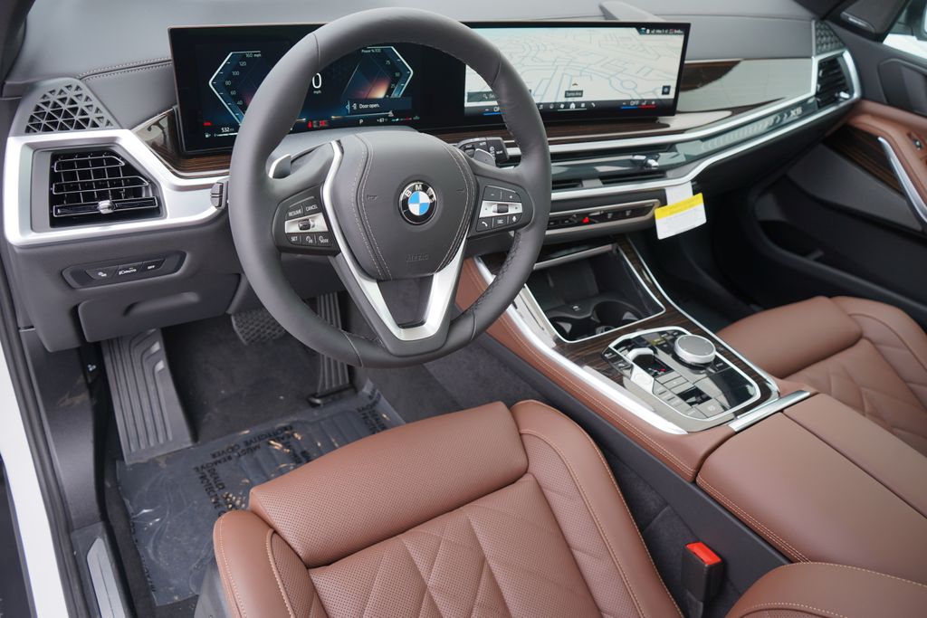 2025 BMW X5 sDrive40i 12