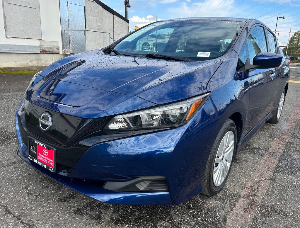  2025 Nissan LEAF S FWD   