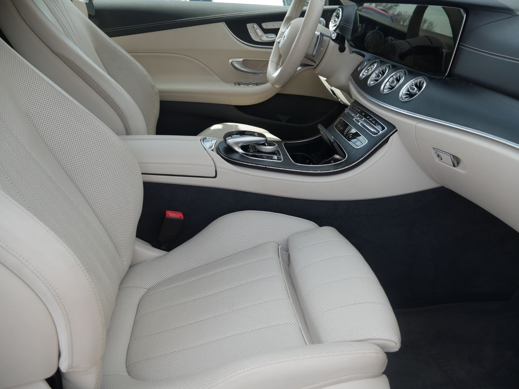 Thumbnail: 2022 Mercedes-Benz E-Class - 24