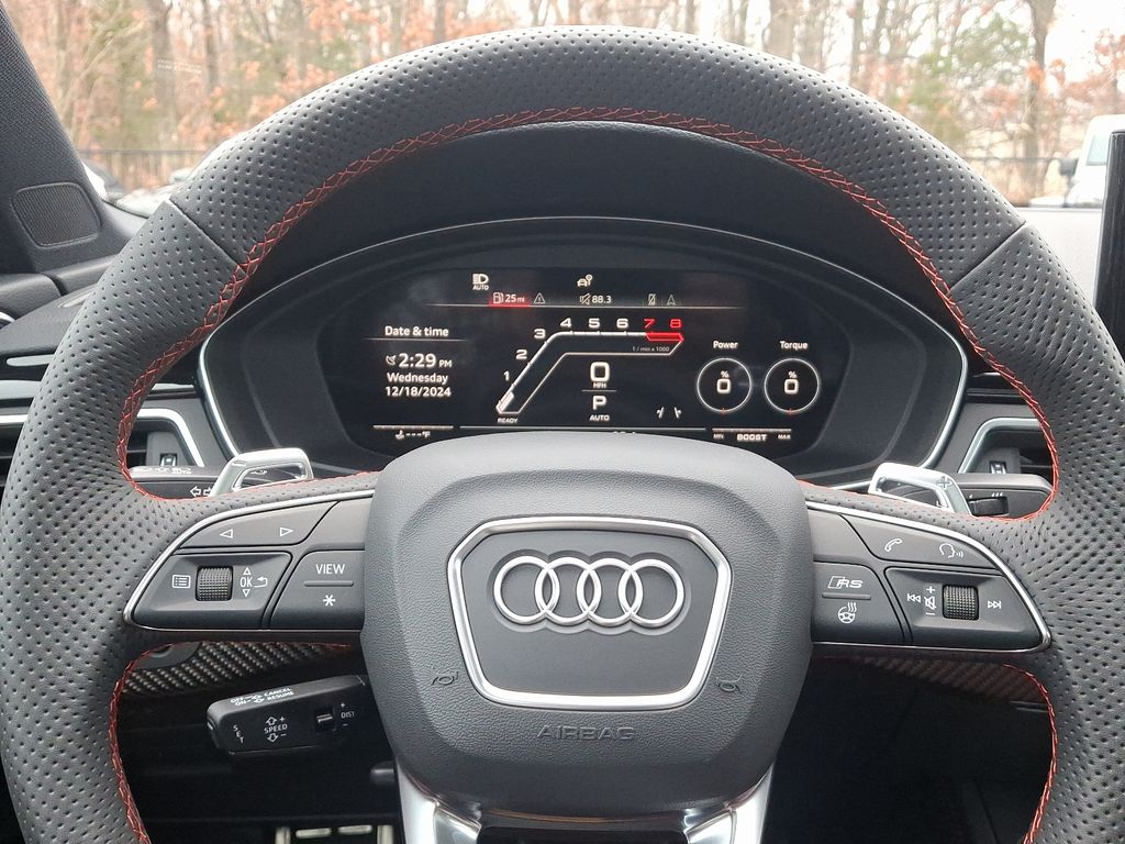 2025 Audi RS 5  9