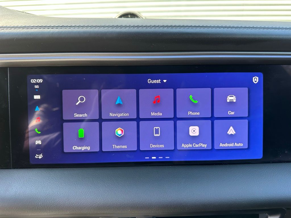 Thumbnail: 2025 Porsche Macan - 27