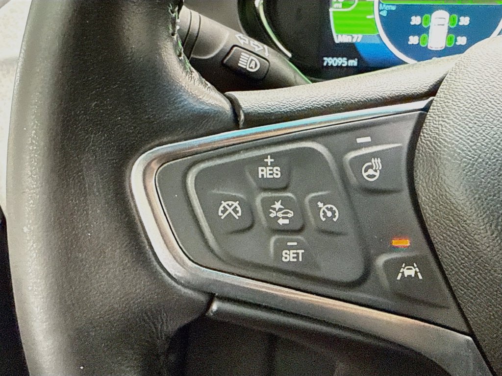 Thumbnail: 2019 Chevrolet Bolt EV - 11
