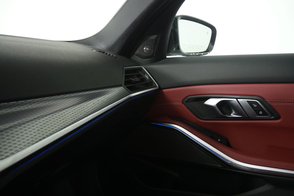 Thumbnail: 2023 BMW 3 Series - 30
