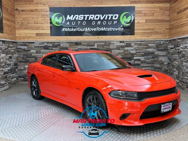 Go Mango! 2022 Dodge Charger Sedan Rear-Wheel Drive 8-Speed Automatic