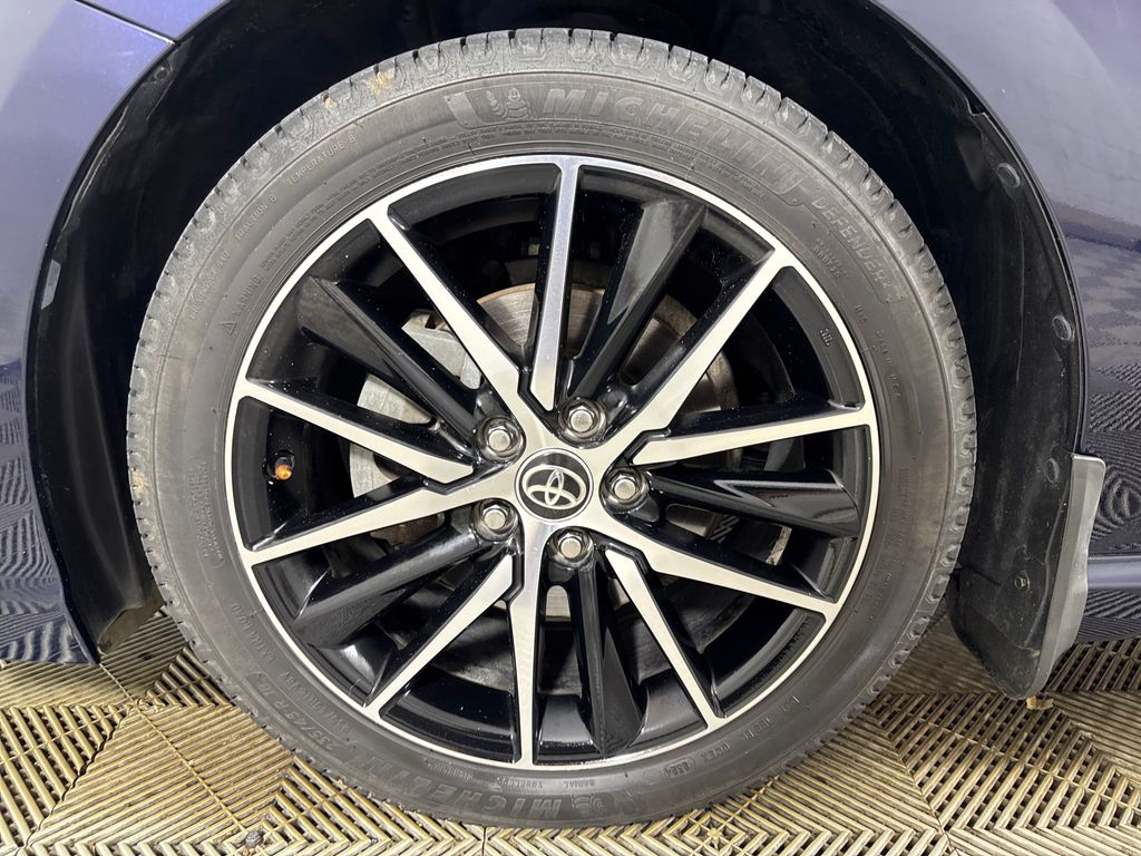 Certified Used 2022  Toyota SE image 13