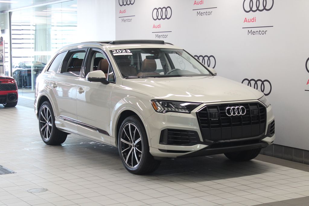 Thumbnail: 2023 Audi Q7 - 8
