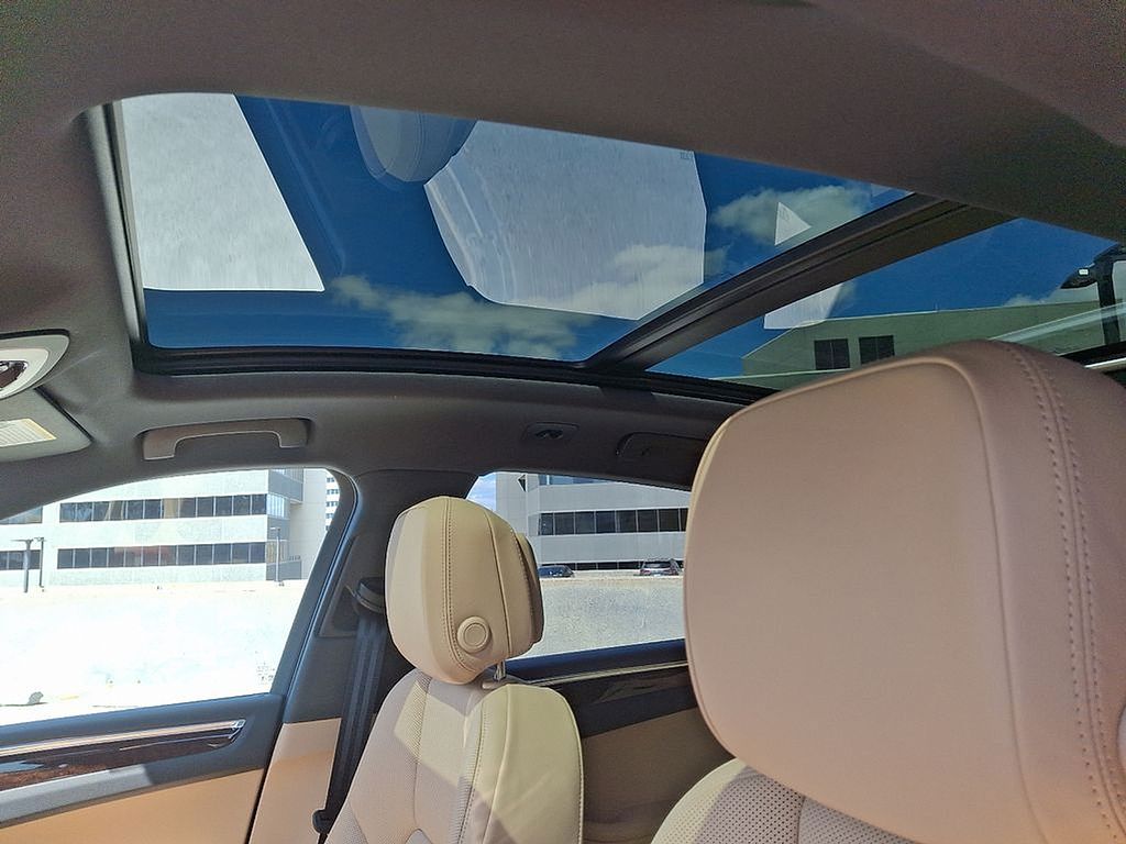 Thumbnail: 2025 Porsche Macan - 15