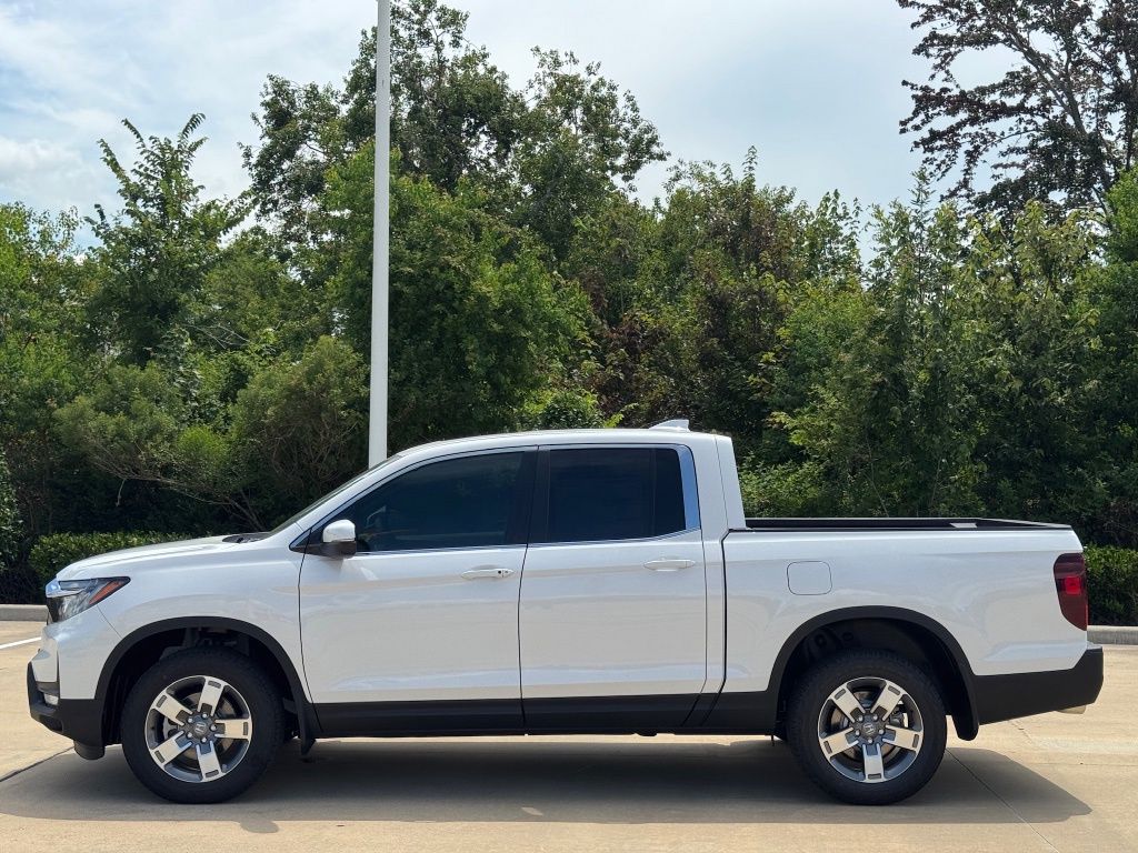 2026 Honda Ridgeline RTL White at Classic Honda Galveston