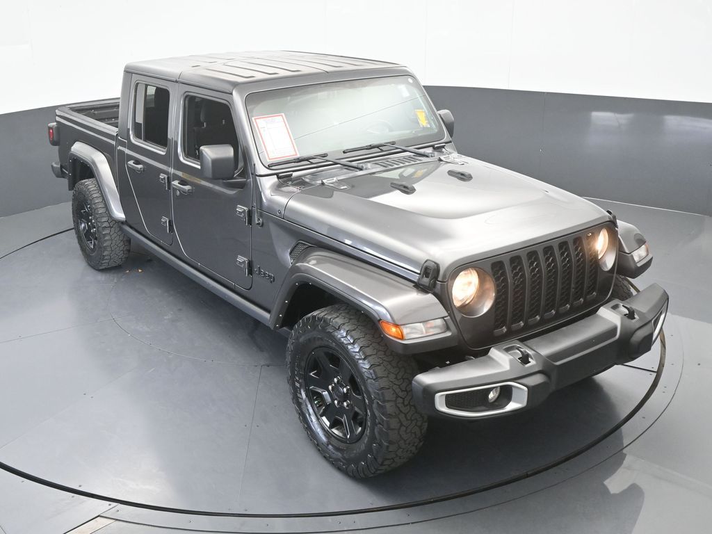 Used 2022 Granite Crystal Metallic Clearcoat Jeep Sport image 47
