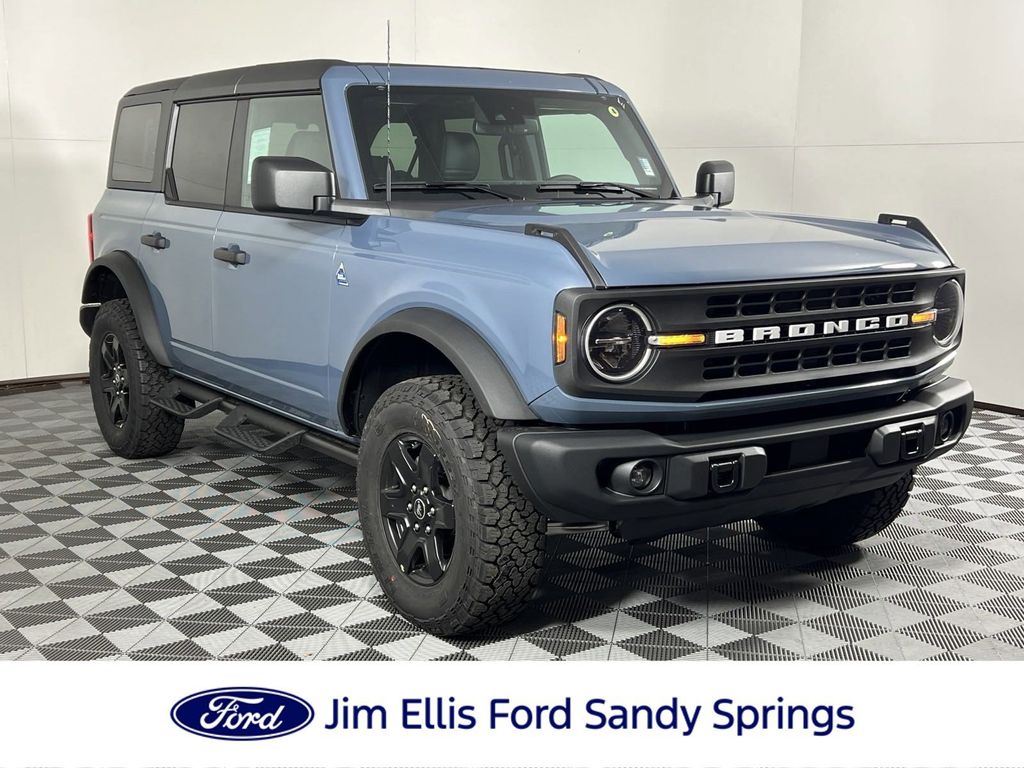 2024 Ford Bronco Black Diamond 1