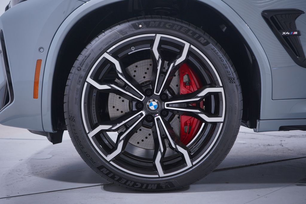 Thumbnail: 2025 BMW X4 - 2