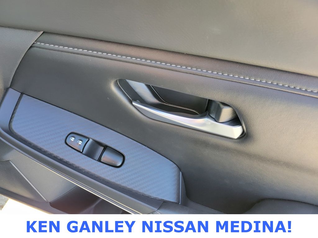 2023 Nissan Sentra SV photo