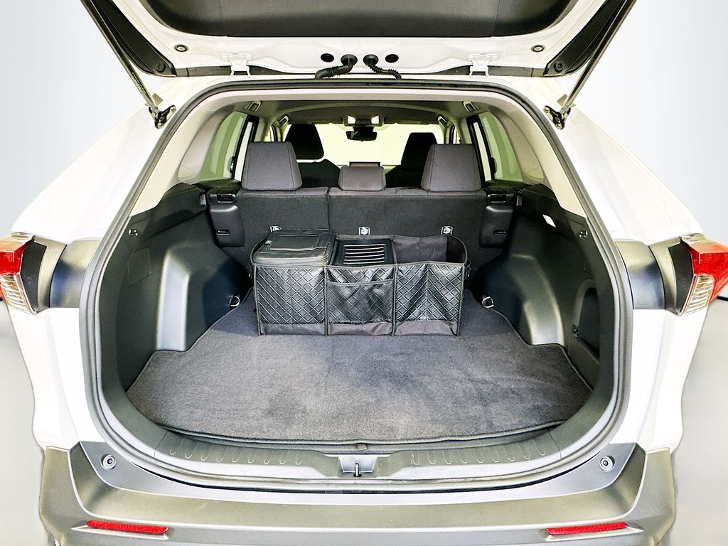 Thumbnail: 2025 Toyota RAV4 - 26