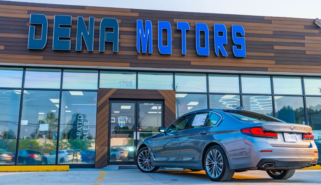 2023 BMW 5 Series 530i - 10