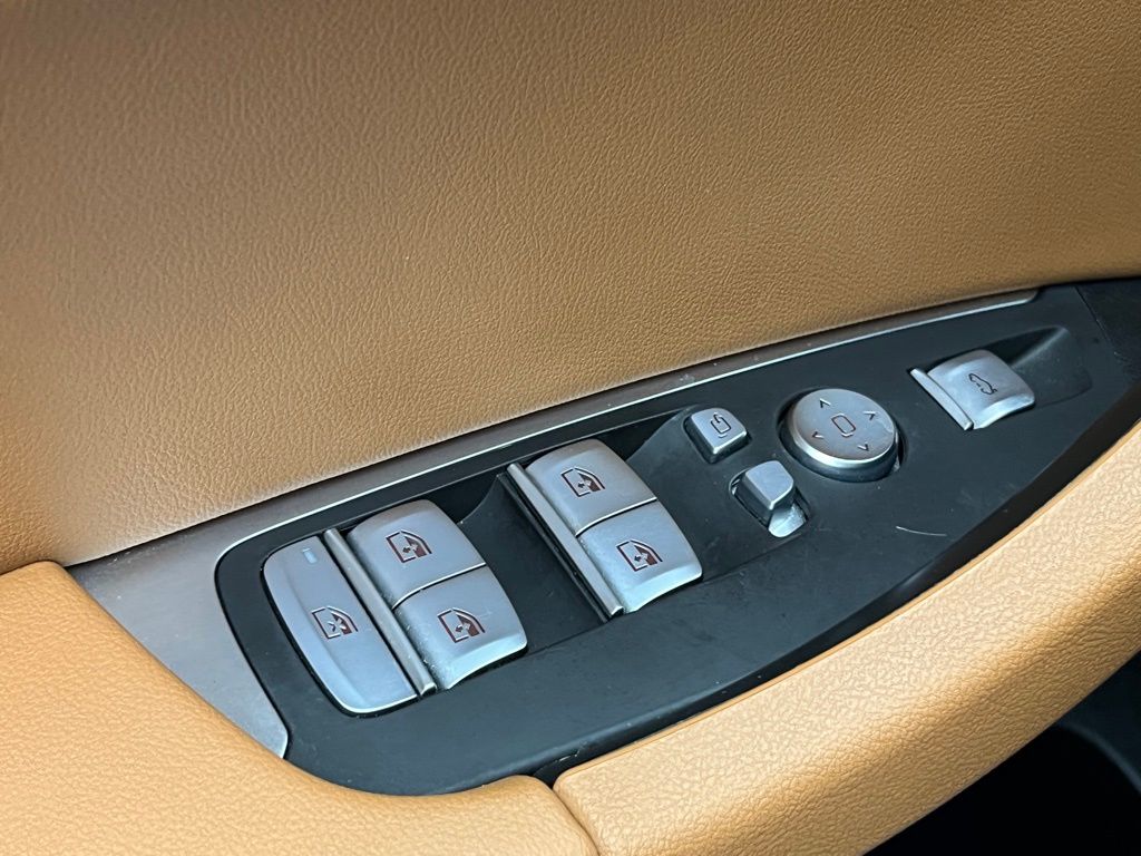 Thumbnail: 2022 BMW X3 - 21