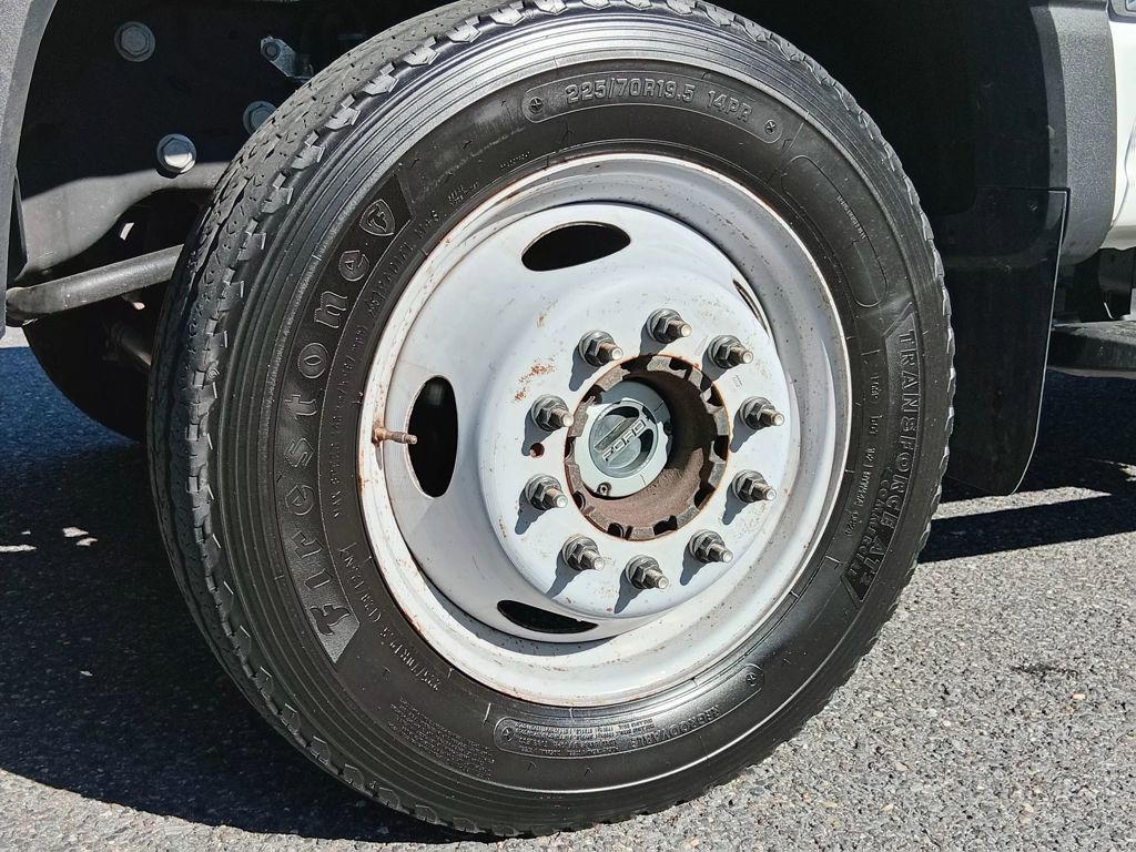 2023 Ford F-550 Chassis XL