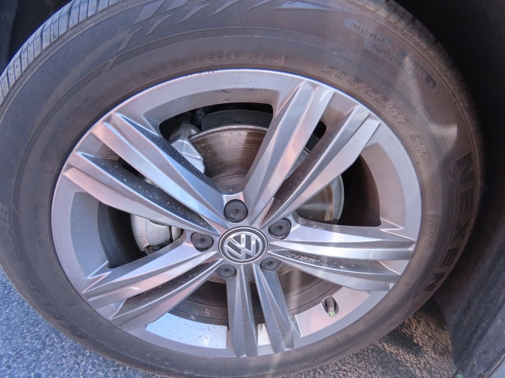 Thumbnail: 2021 Volkswagen Jetta - 15