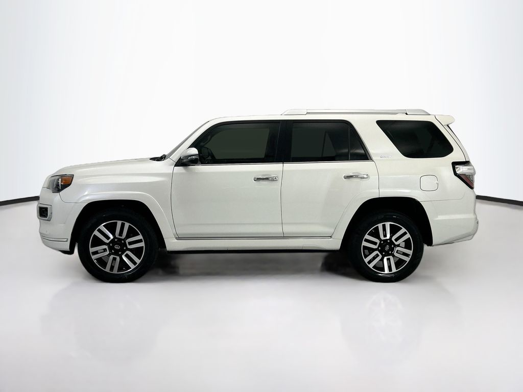Thumbnail: 2016 Toyota 4Runner - 8