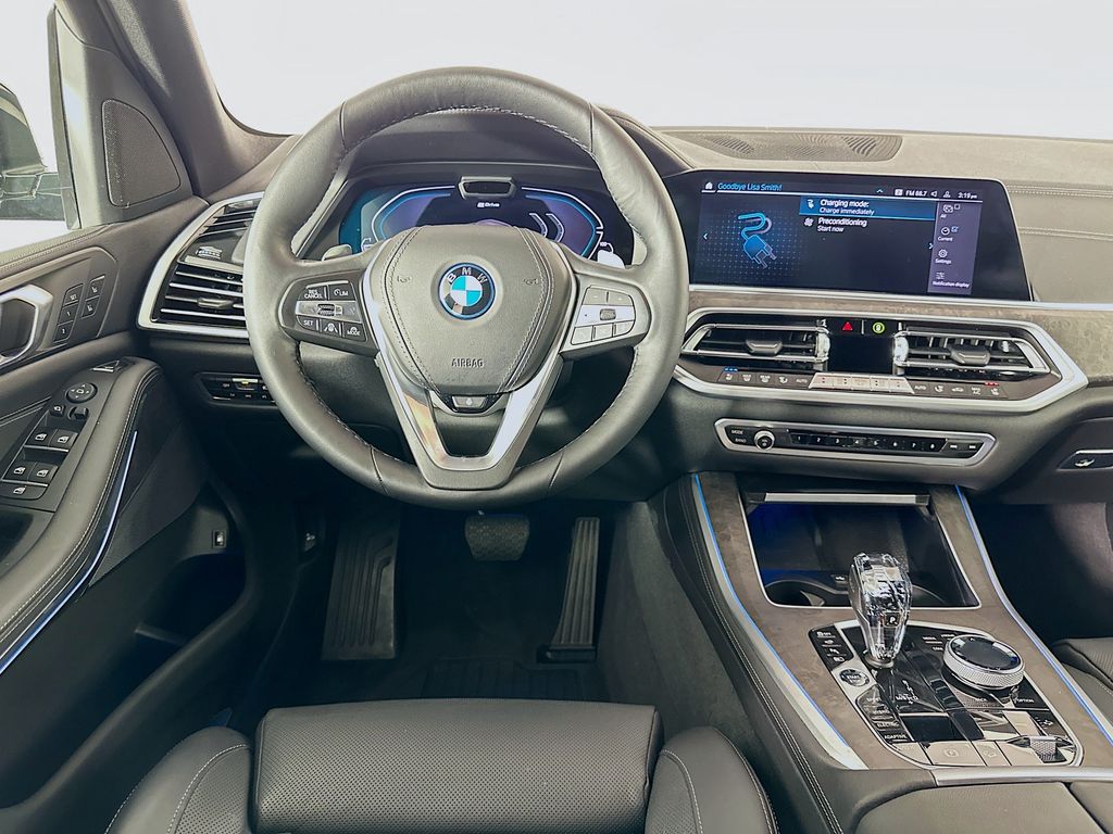Thumbnail: 2022 BMW X5 - 22
