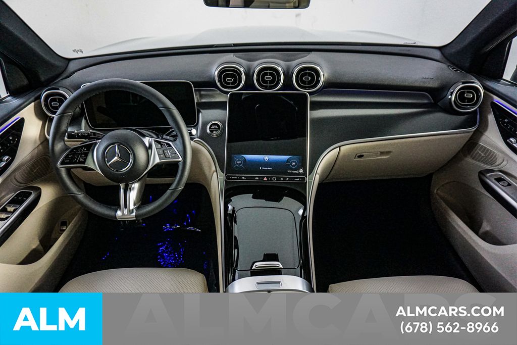 Used 2026 Silver Mercedes-Benz GLC 300 image 25