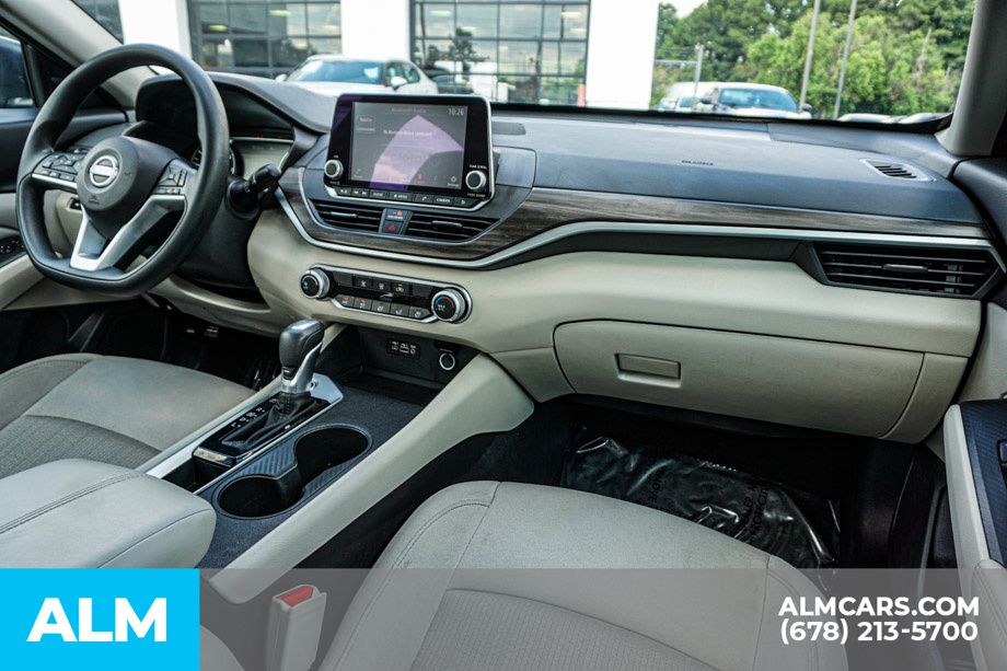 2025 Nissan Altima SV - Photo 24