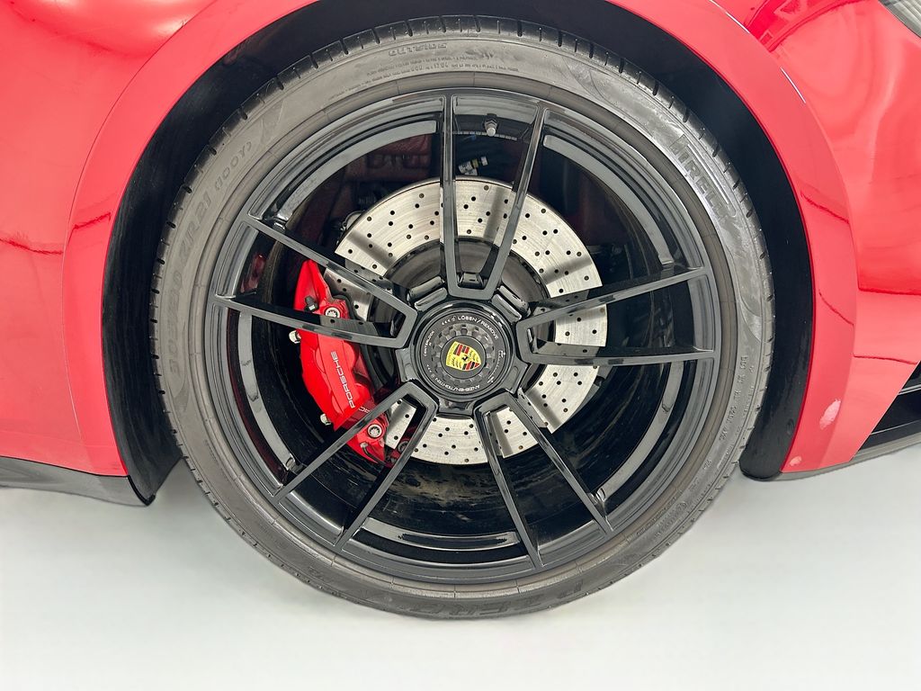 Thumbnail: 2024 Porsche 911 - 29