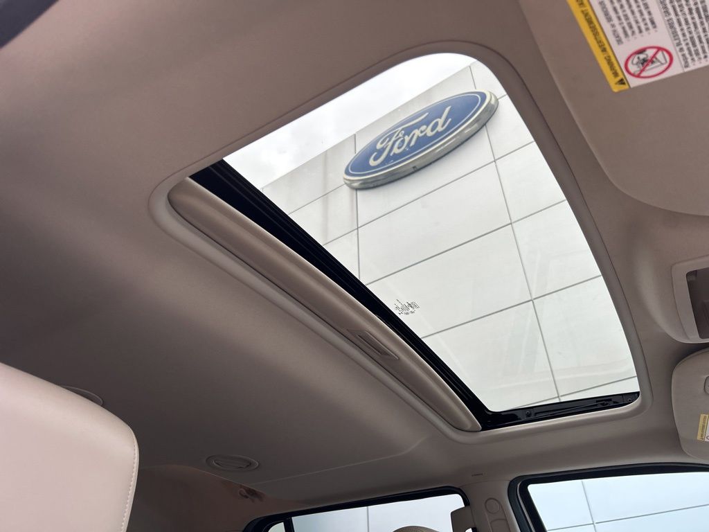 2017 Lincoln Navigator Select